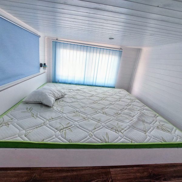 sMarty 650XL Тайни Хаус спалня мансарден етаж